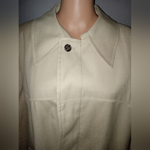 VINTAGE! LONDON FOG, MAINCOATS WEATHER OF DISTINCTION. Size 46L. EUC! - Picture 7 of 8